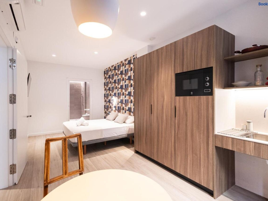 Yard Patraix By Concept Flats