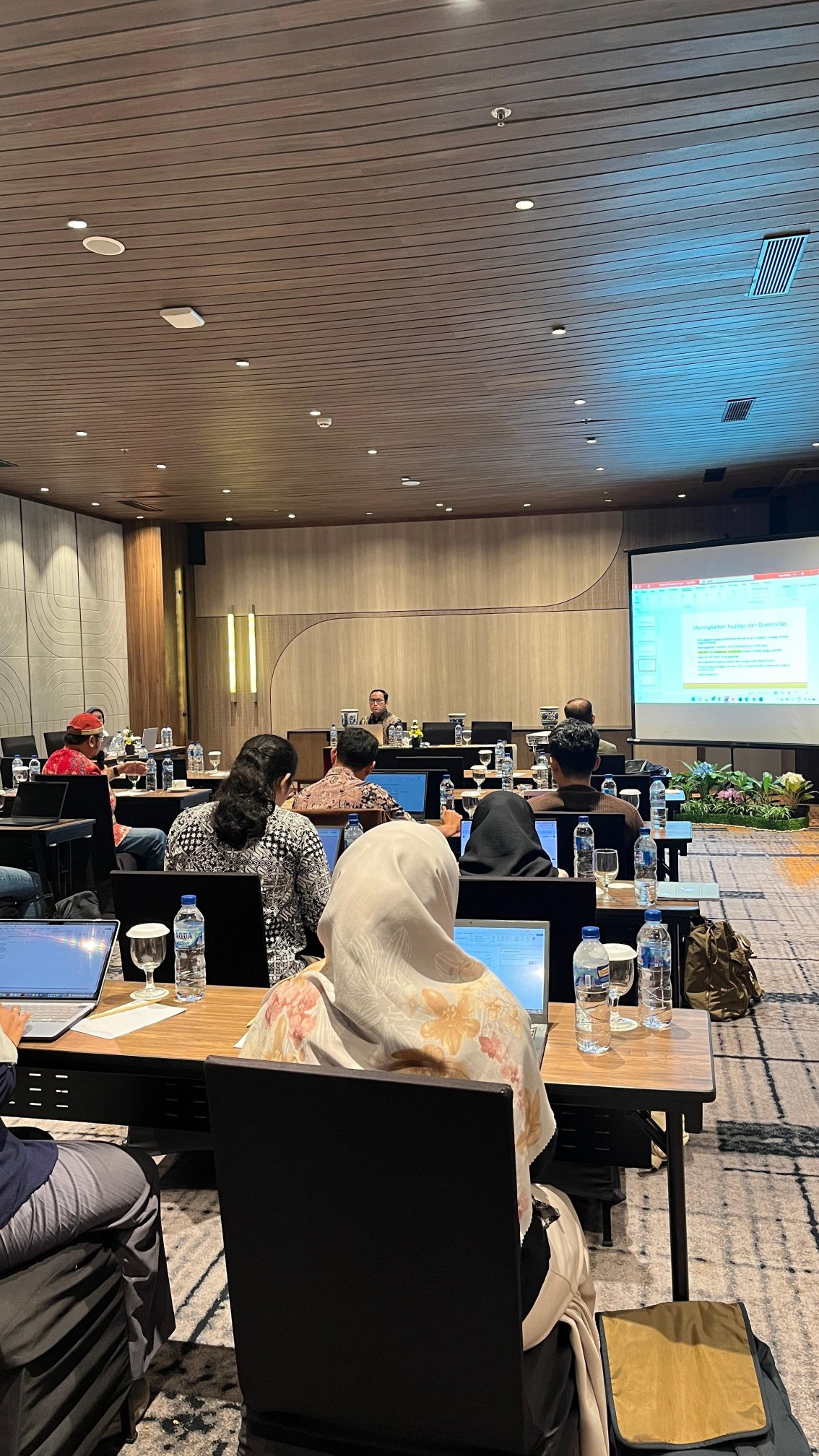 Hotel Aruss Semarang-官方