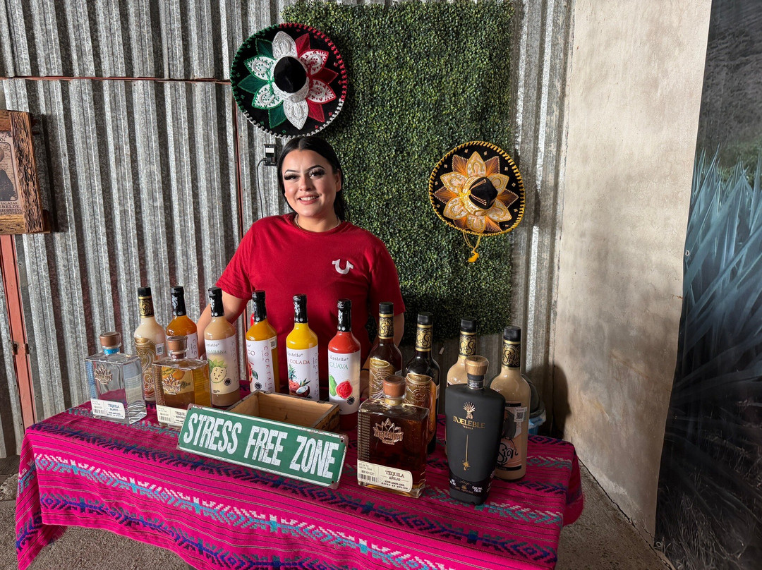 Los 2 Amigos Tequila Museum & Tasting Gallery-La Cruz de Huanacaxtle必去景点