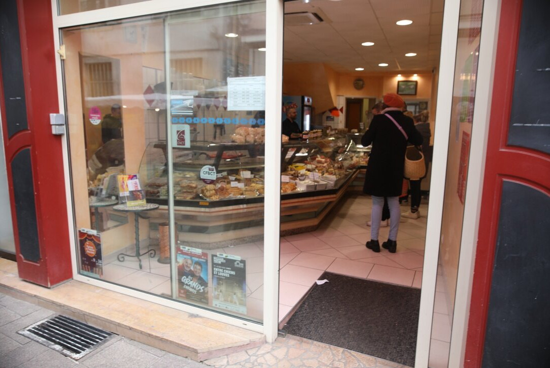 Le marché du dimanche matin-索恩河畔沙隆必去景点