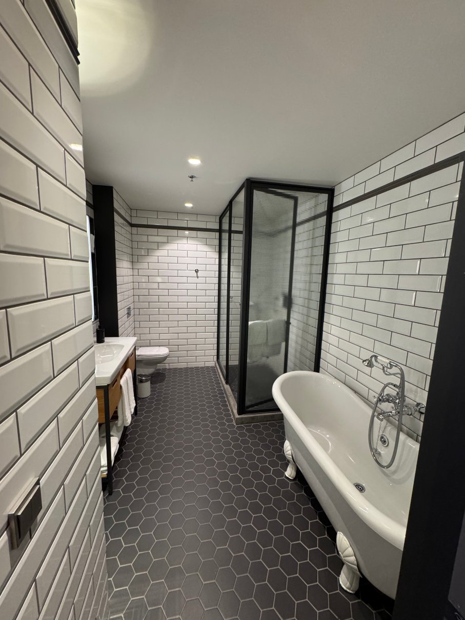 雷克雅未克市中心希尔顿嘉悦里酒店-浴室