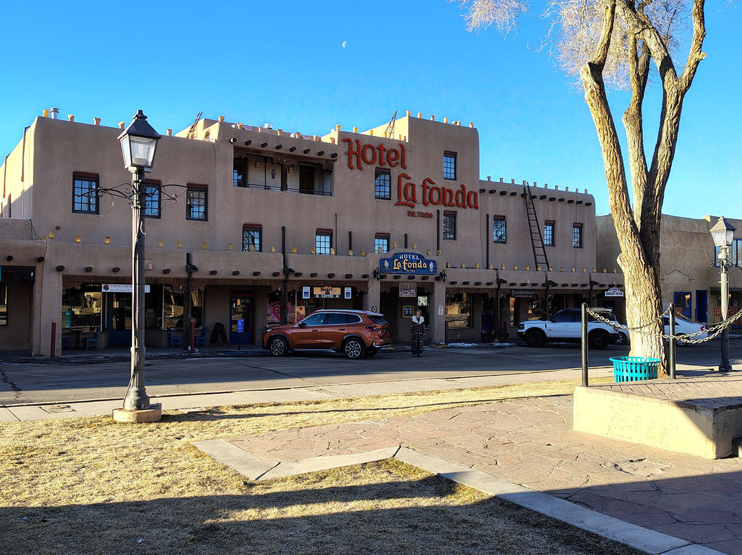 拉方达陶斯酒店主图