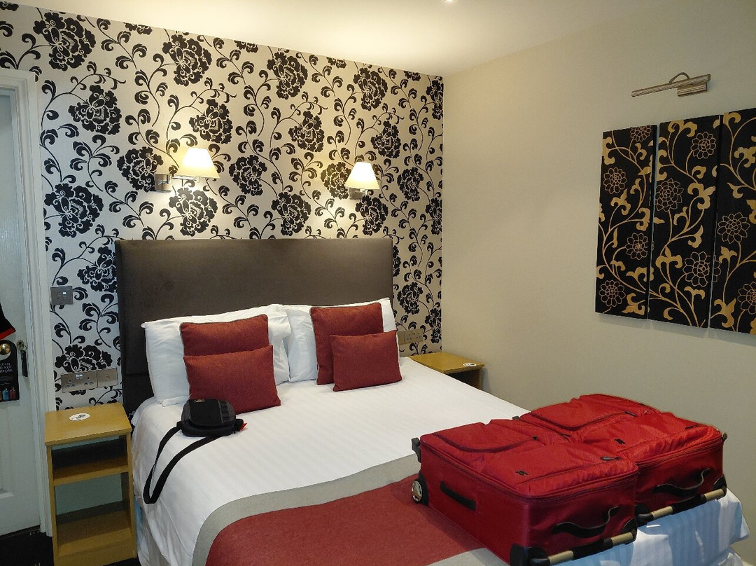 白朗特伍德酒店主图