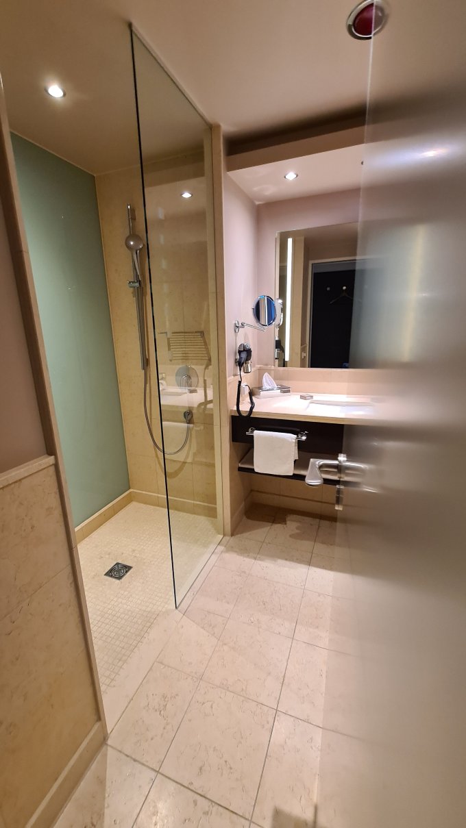 斯图加特美希机场公园酒店-浴室