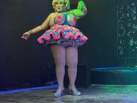 Moo Moo Cabaret show bar-拉克山必去景点