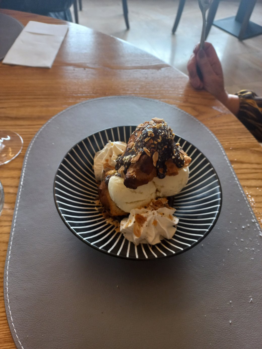 杜罗伊酒店-官方