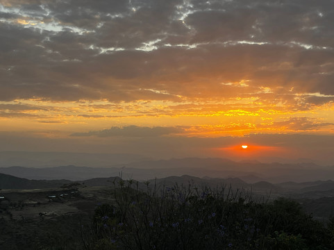 Awaze Tours-亚的斯亚贝巴必去景点