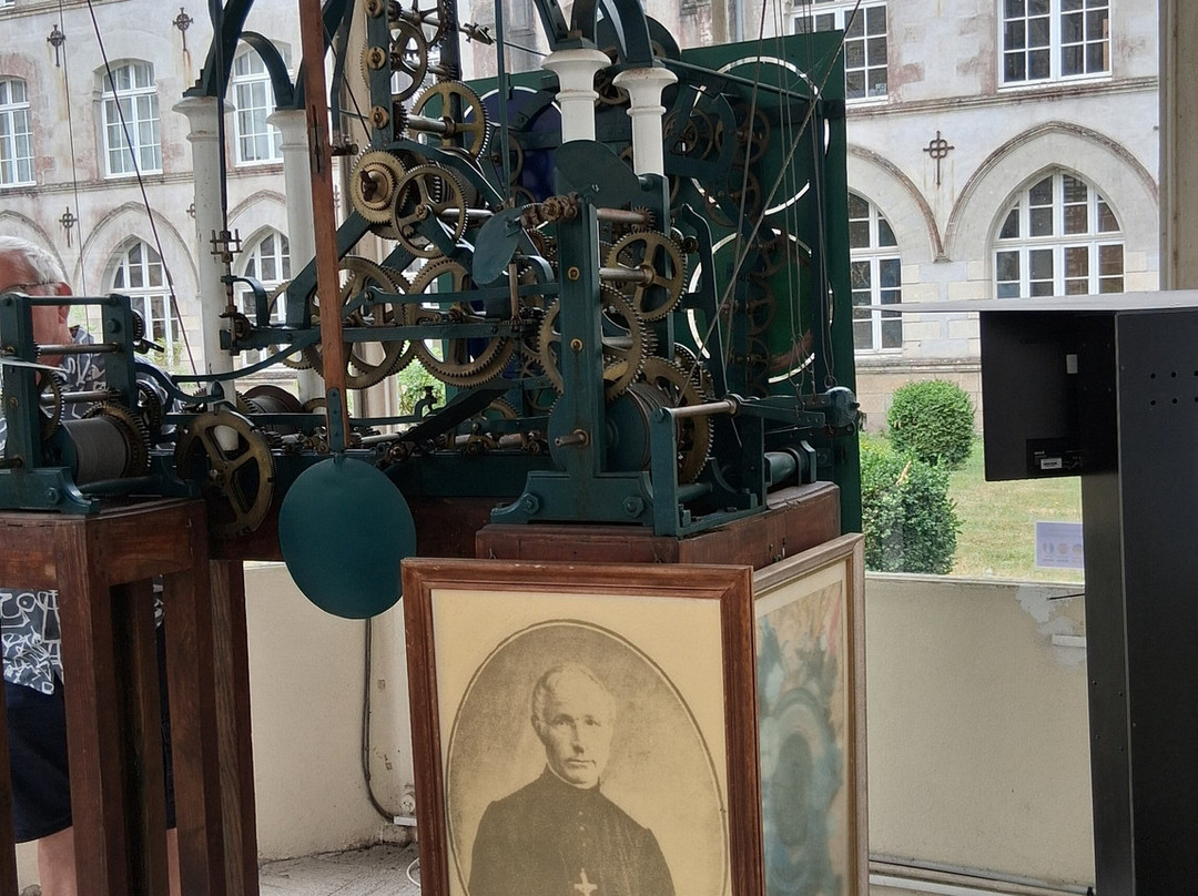Horloge Astronomique du Frere Bernardin-Ploermel必去景点