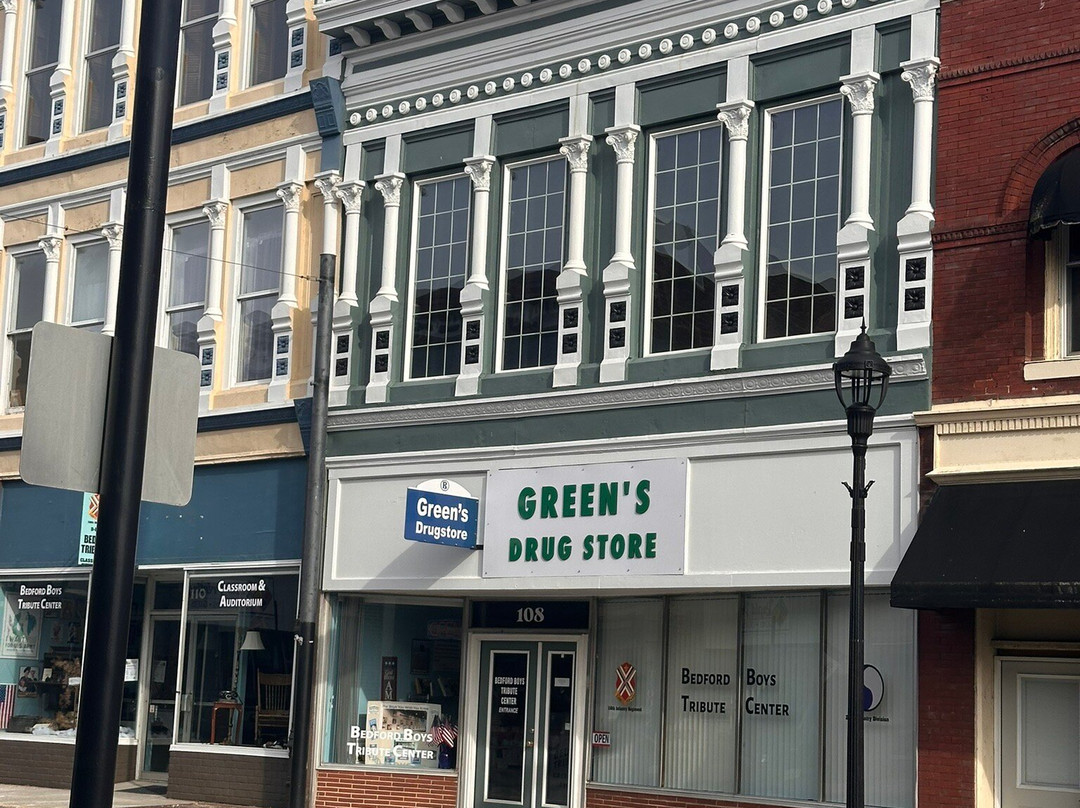 Bedford Boys Tribute Center-Bedford必去景点