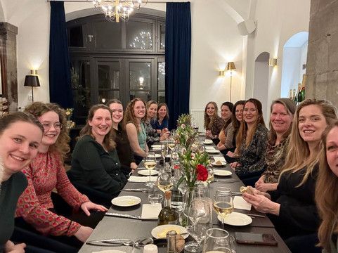 艾尔斯鲁城堡餐厅酒店主图