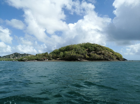 Royal Eagle-Le Robert必去景点