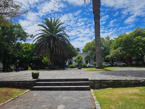 Plaza Mayor-科洛尼亚·德尔萨克拉门托城必去景点