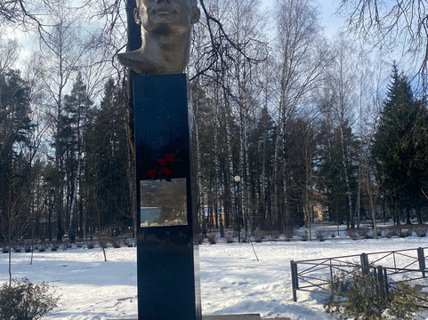 Monument Bust of Yuri Gagarin-Monino必去景点