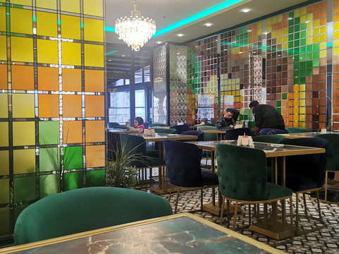 萨卡里亚大陆奢华套房主图