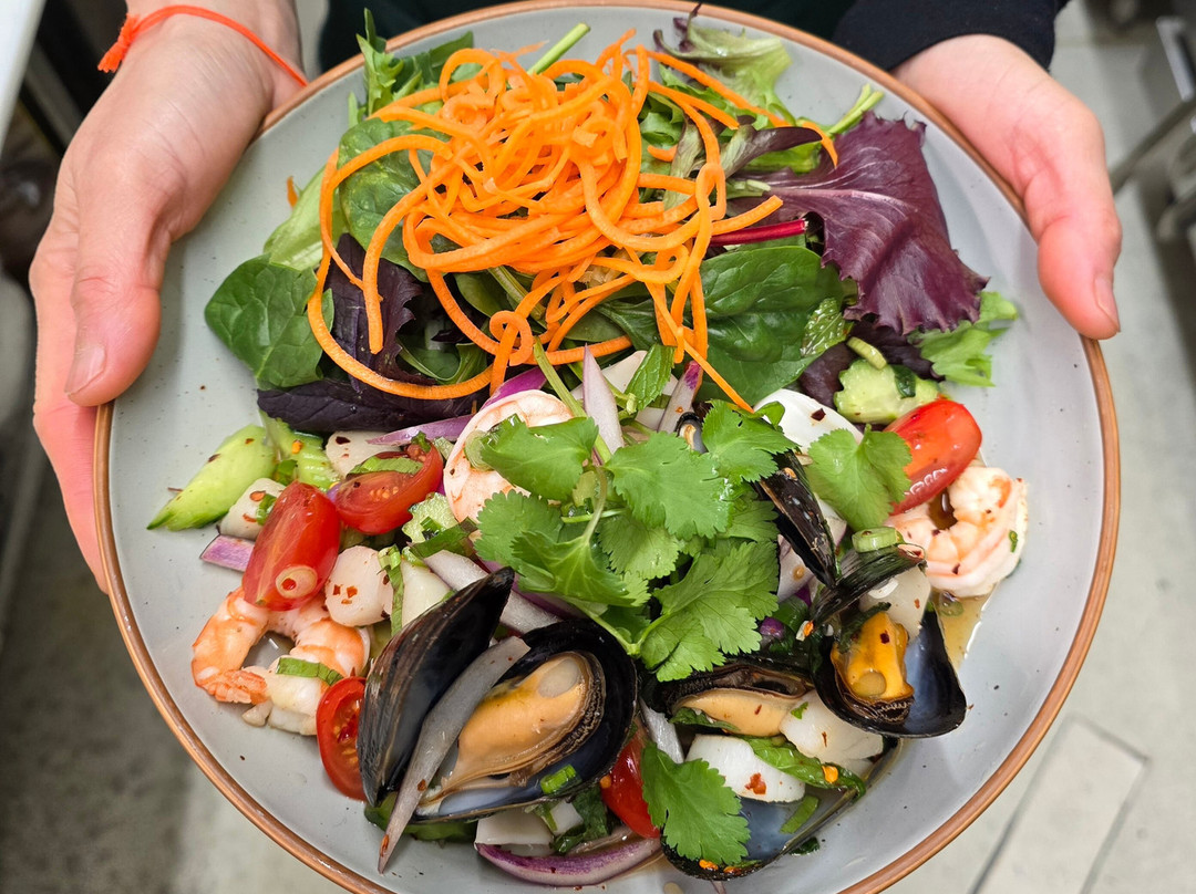 Bowl and Plate Eatery