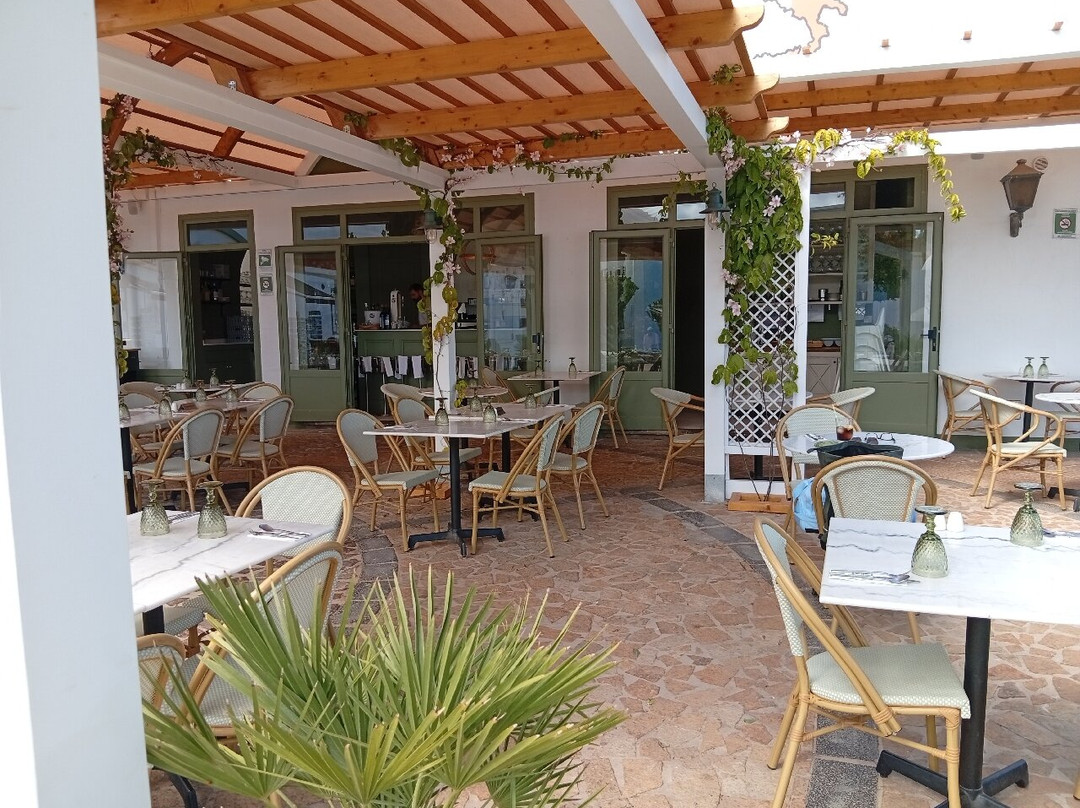 La Piazza Italian Bistro