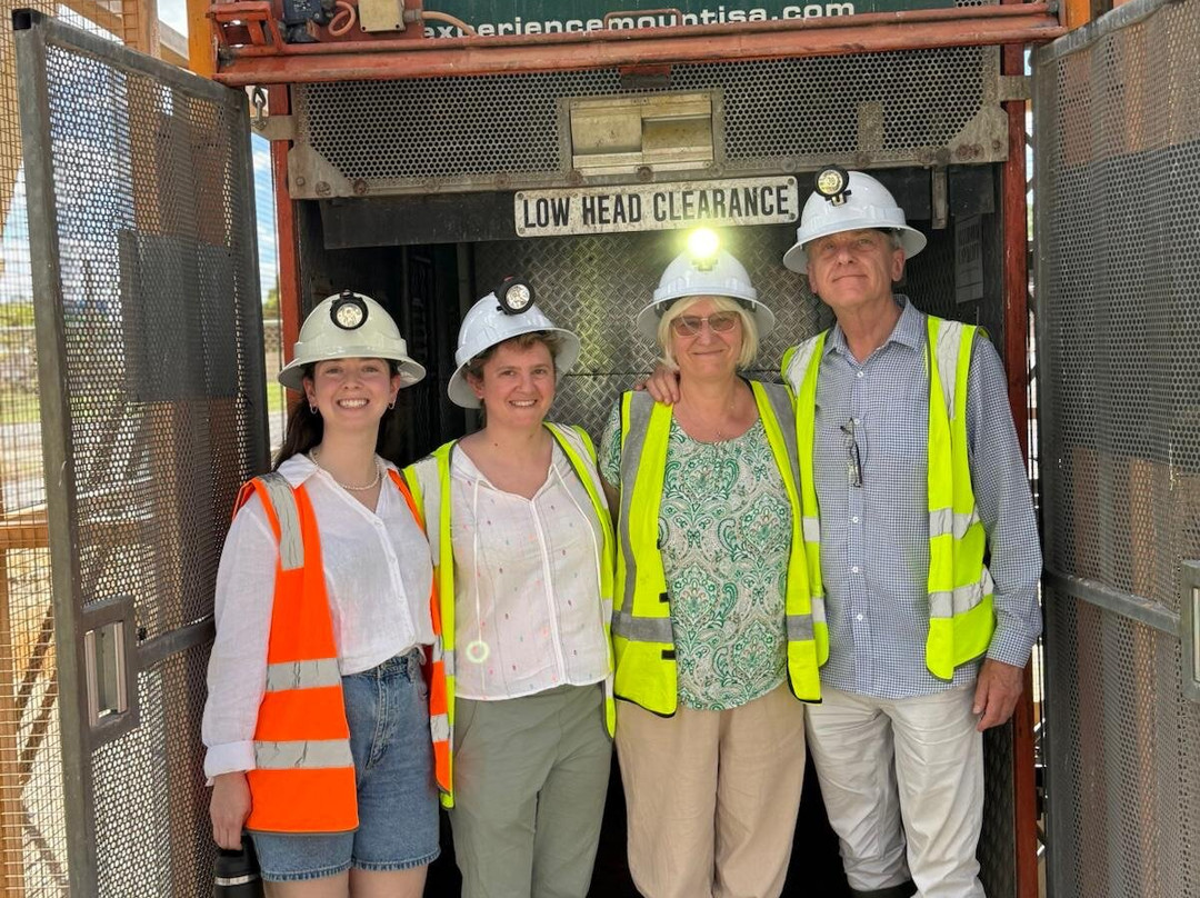 Outback at Isa-The Gap必去景点