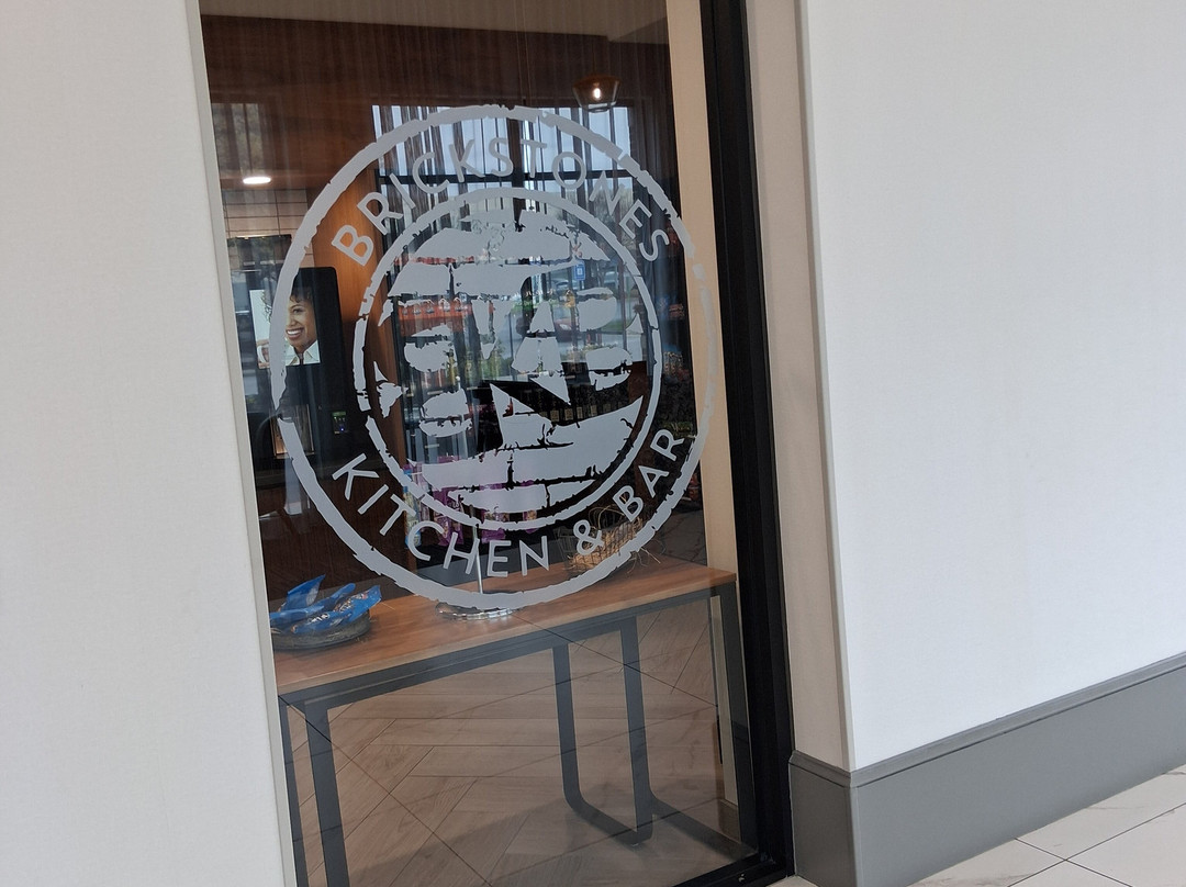 亚特兰大机场北部希尔顿安泊酒店主图