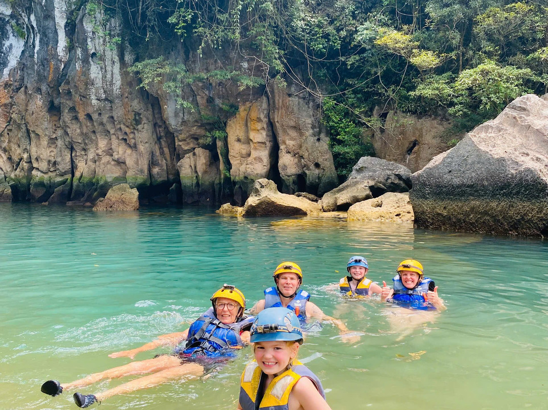 Phong Nha Tour To The Caves-洞海必去景点