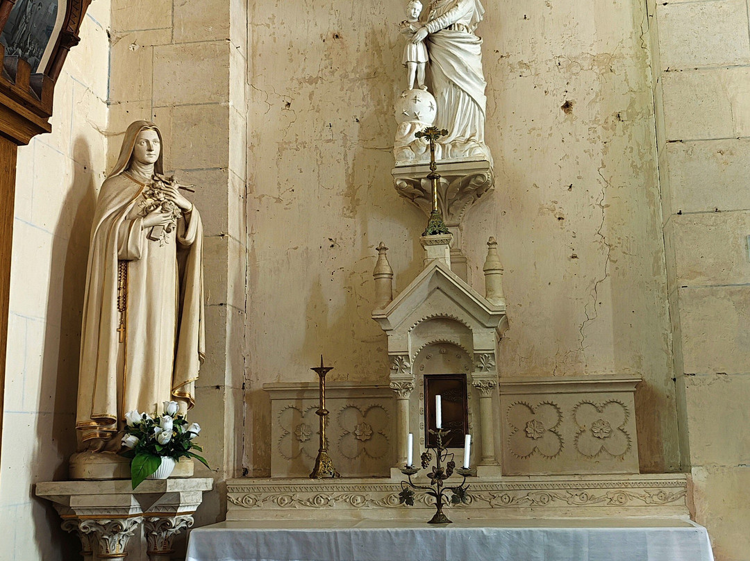 Eglise Saints-Pierre-et-Paul-Fontenay-le-Comte必去景点