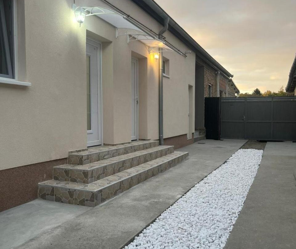Prenociste-apartmani Laki S