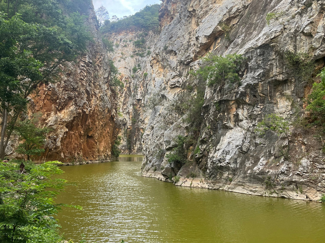 Khao Ngu Stone Park-叻丕必去景点