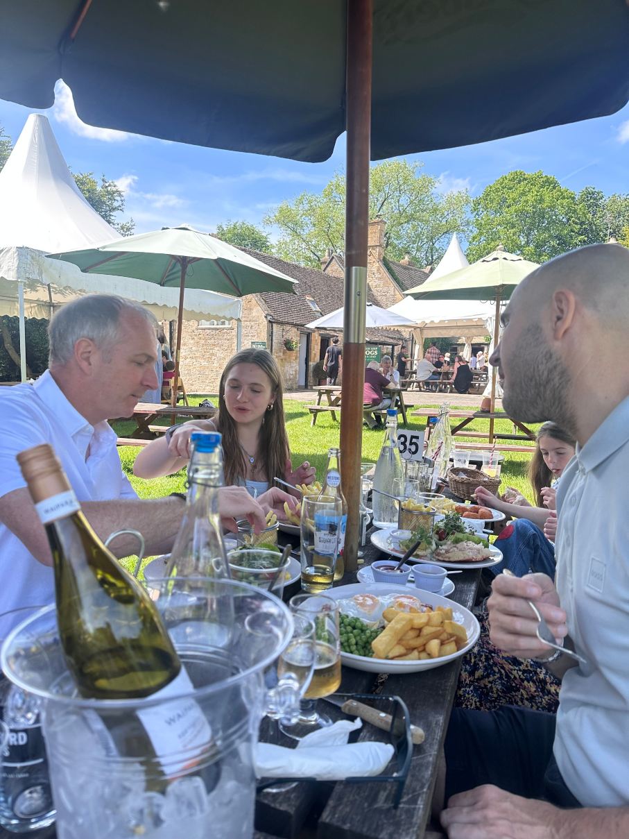The Plough Inn at Ford-旅行者