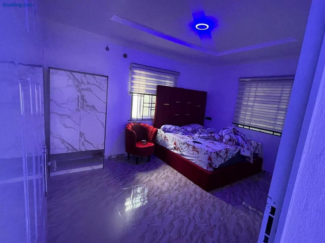 Kings & Queens Luxury Home and Suites