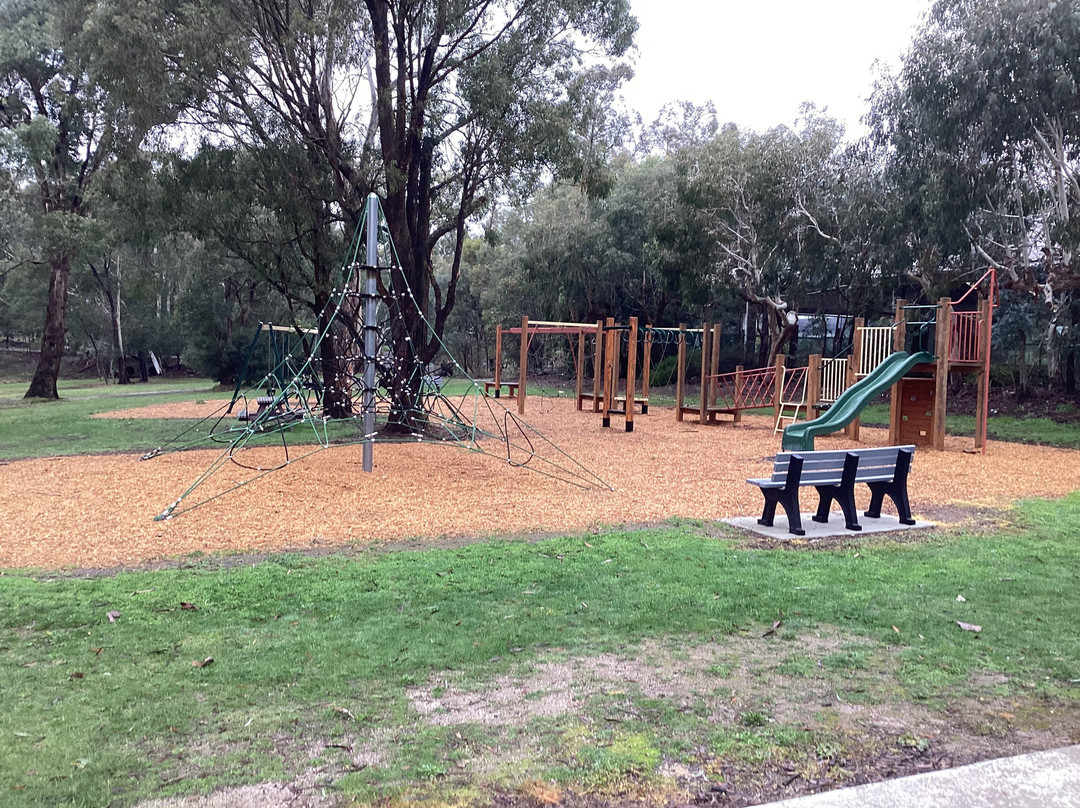 Kyneton Bushland Resort主图