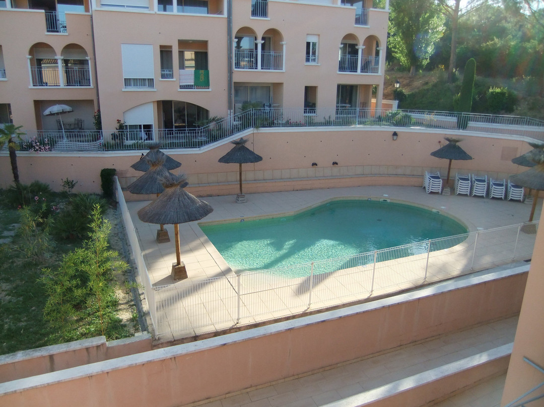 格雷乌莱班酒店住宿-Odalys Reference Residence La Licorne de Haute-Provence