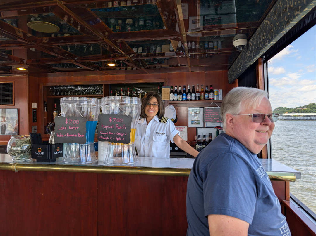 Celebration Cruises-Lake Ozark必去景点