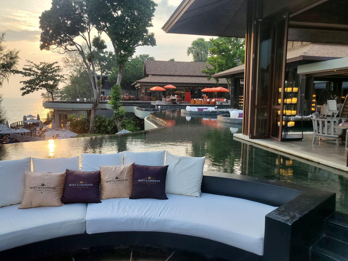 普吉阿卡迪亚奈松海滩铂尔曼度假酒店-旅行者