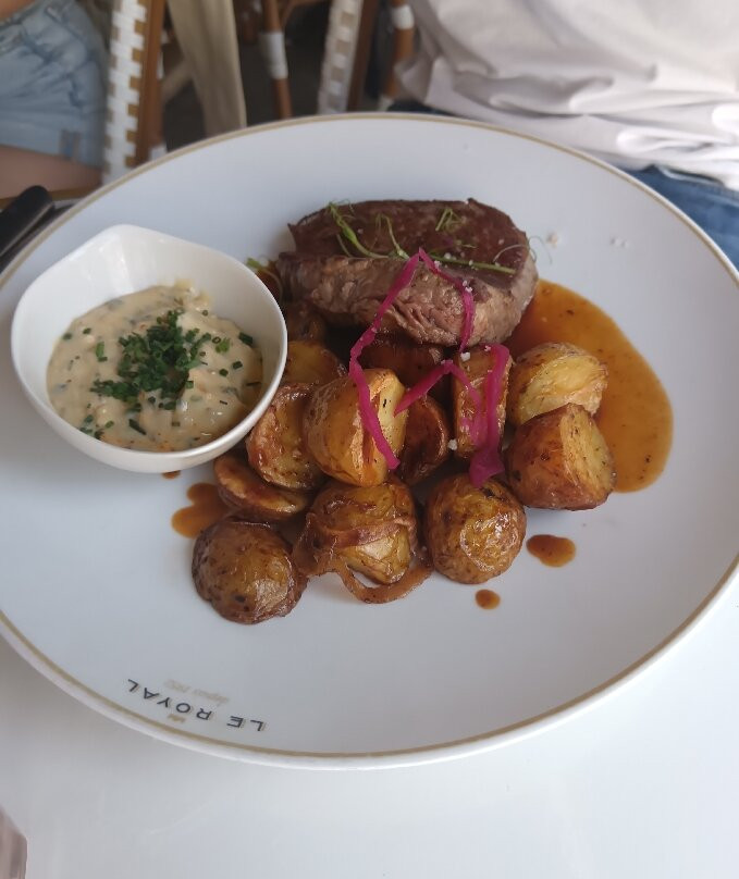 Le Royal Brasserie