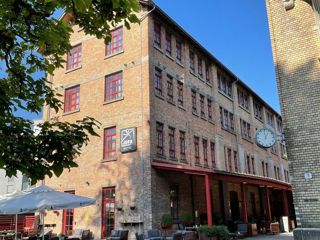 布雷根茨尤法酒店主图
