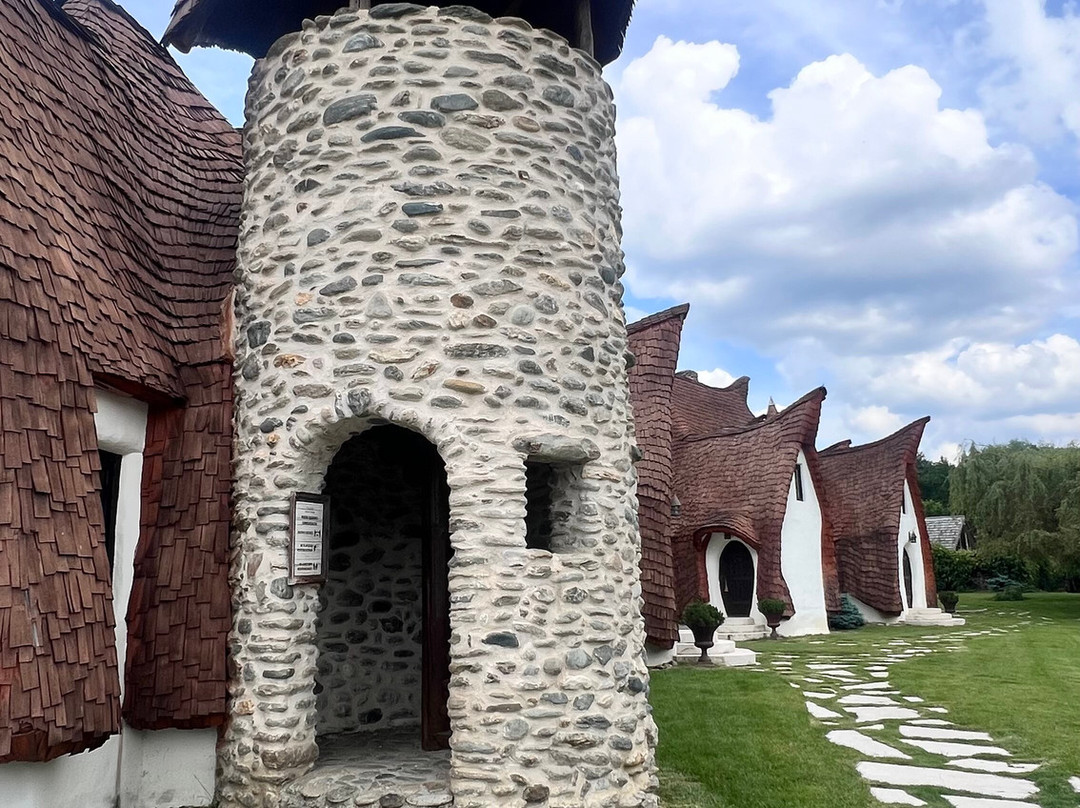 Castelul De Lut-Porumbacu de Sus必去景点