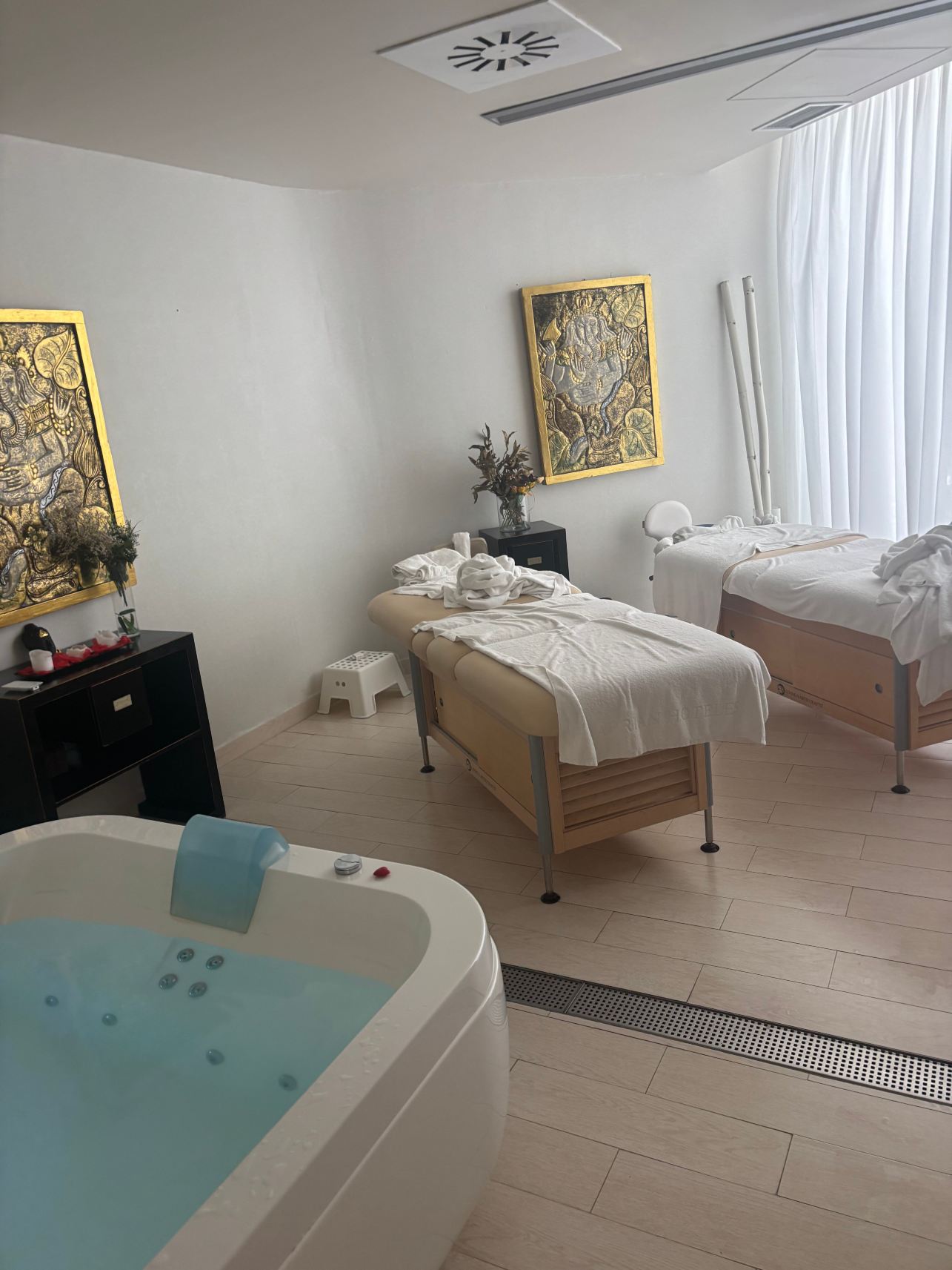 罗卡尼瓦利亚阿德里安酒店-旅行者