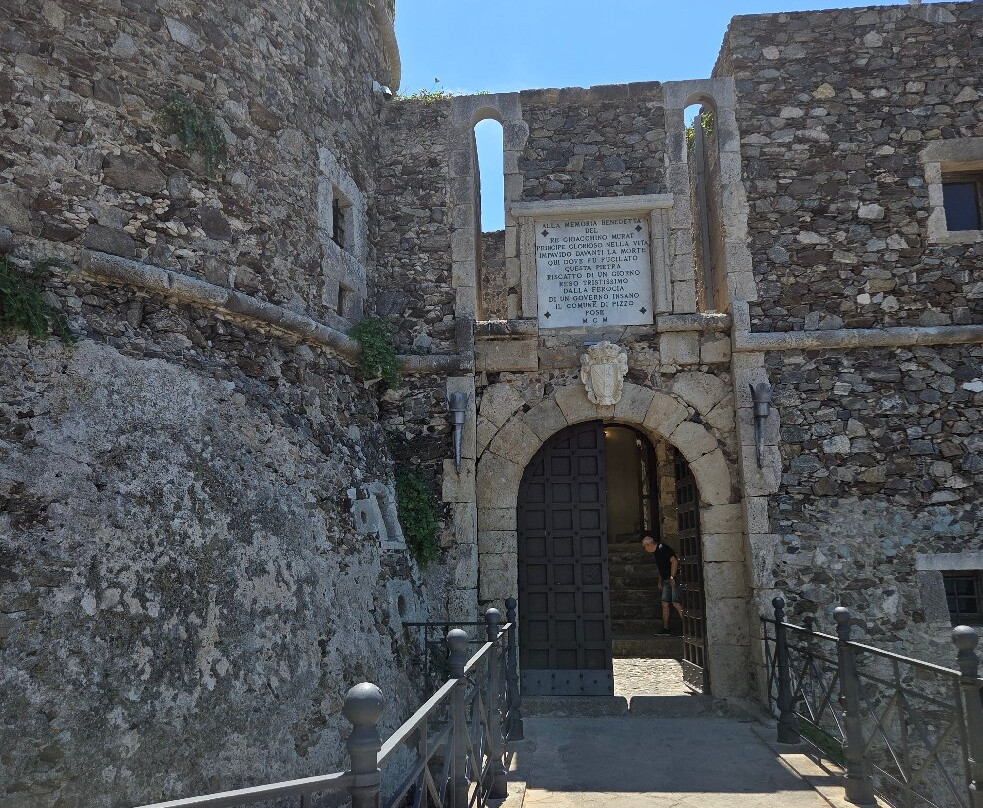 Castello Murat-皮佐必去景点