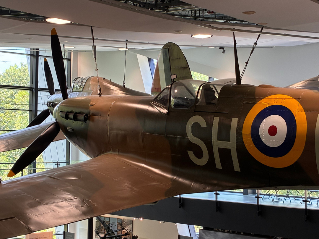 Battle of Britain Bunker-乌克斯桥必去景点