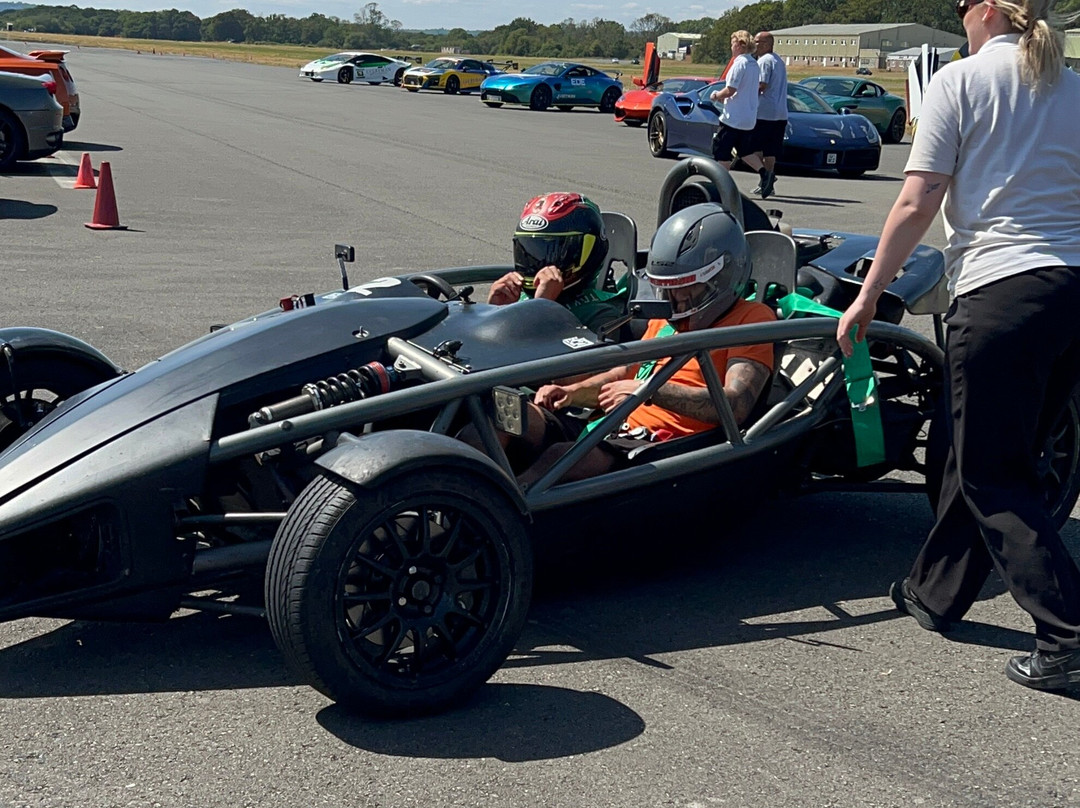Everyman Racing Dunsfold Aerodrome-Cranleigh必去景点