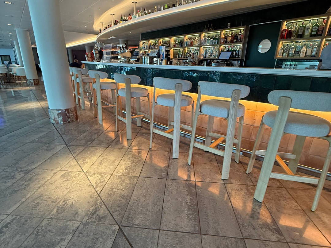 奥纳布拉瓦水疗酒店主图