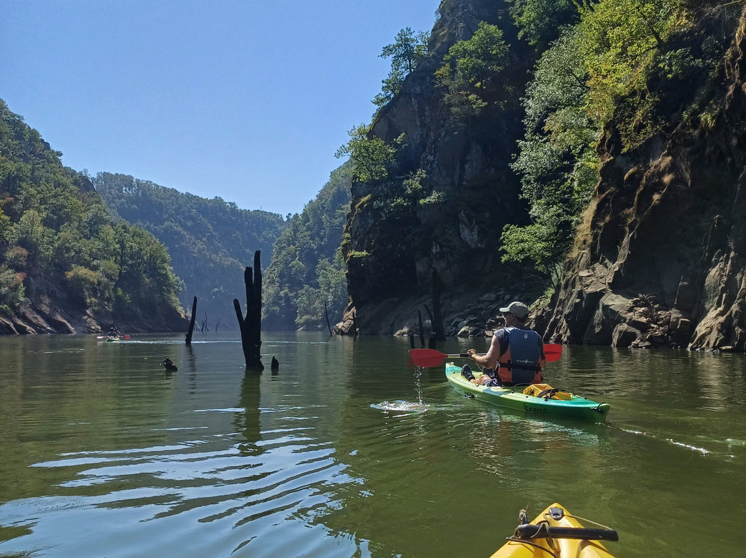 Smile Kayak-Roche-le-Peyroux必去景点