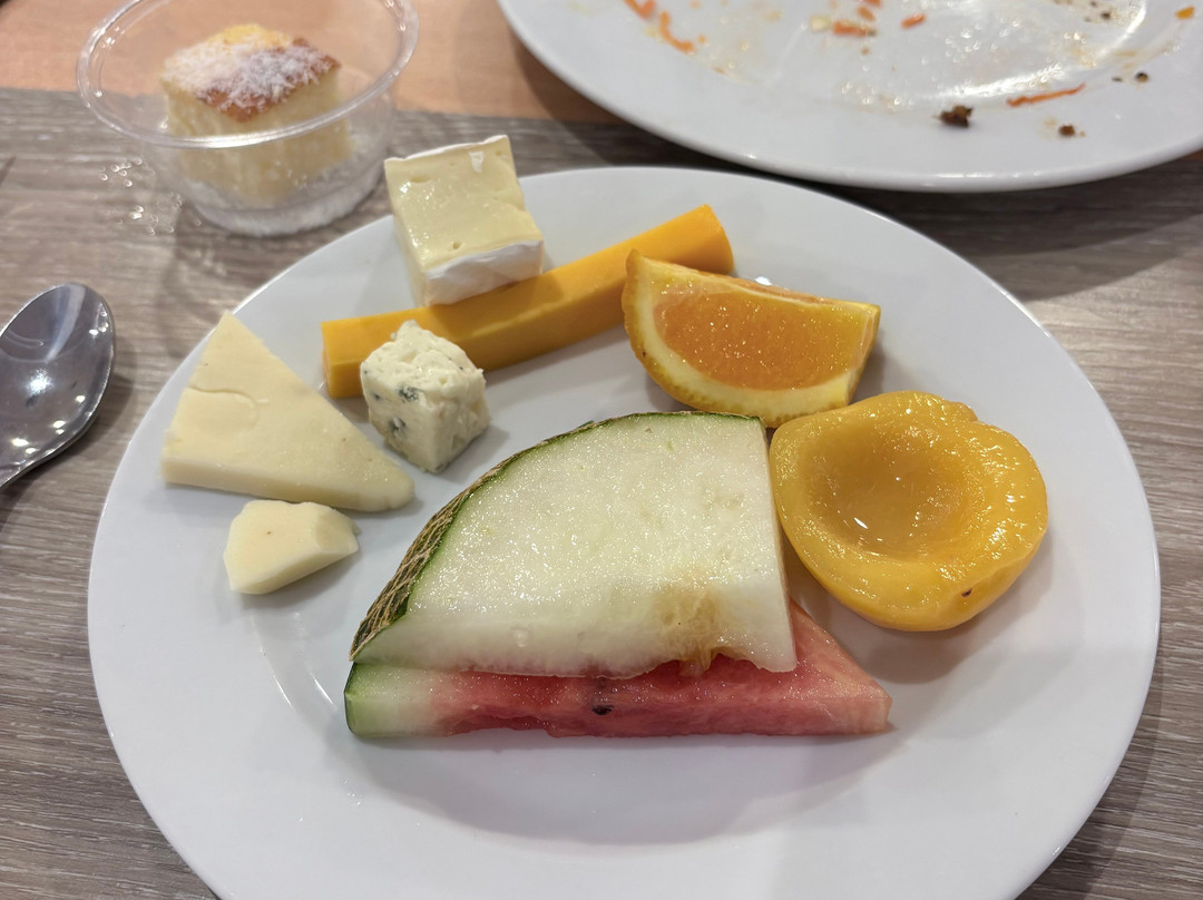环球塔迈莫热带酒店主图