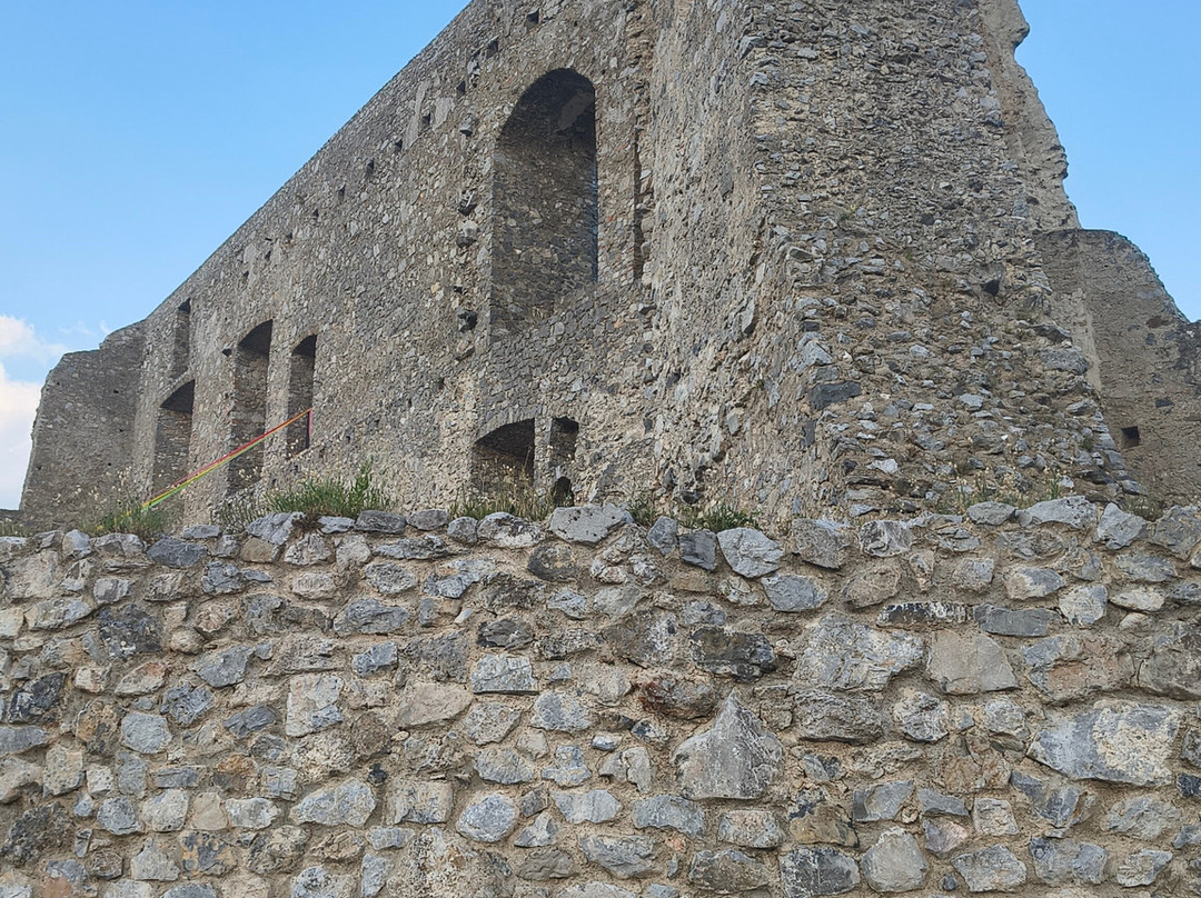 Castello Normanno-Morano Calabro必去景点
