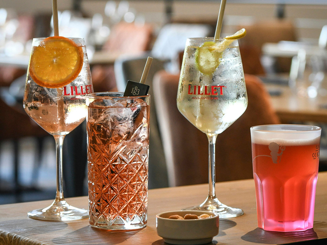 Hotel Le Belmont - Brasserie Du Guiers