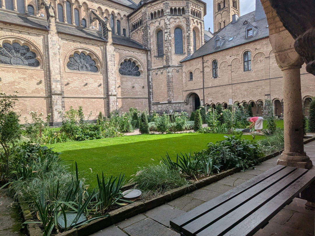 Bonner Münster-波恩必去景点