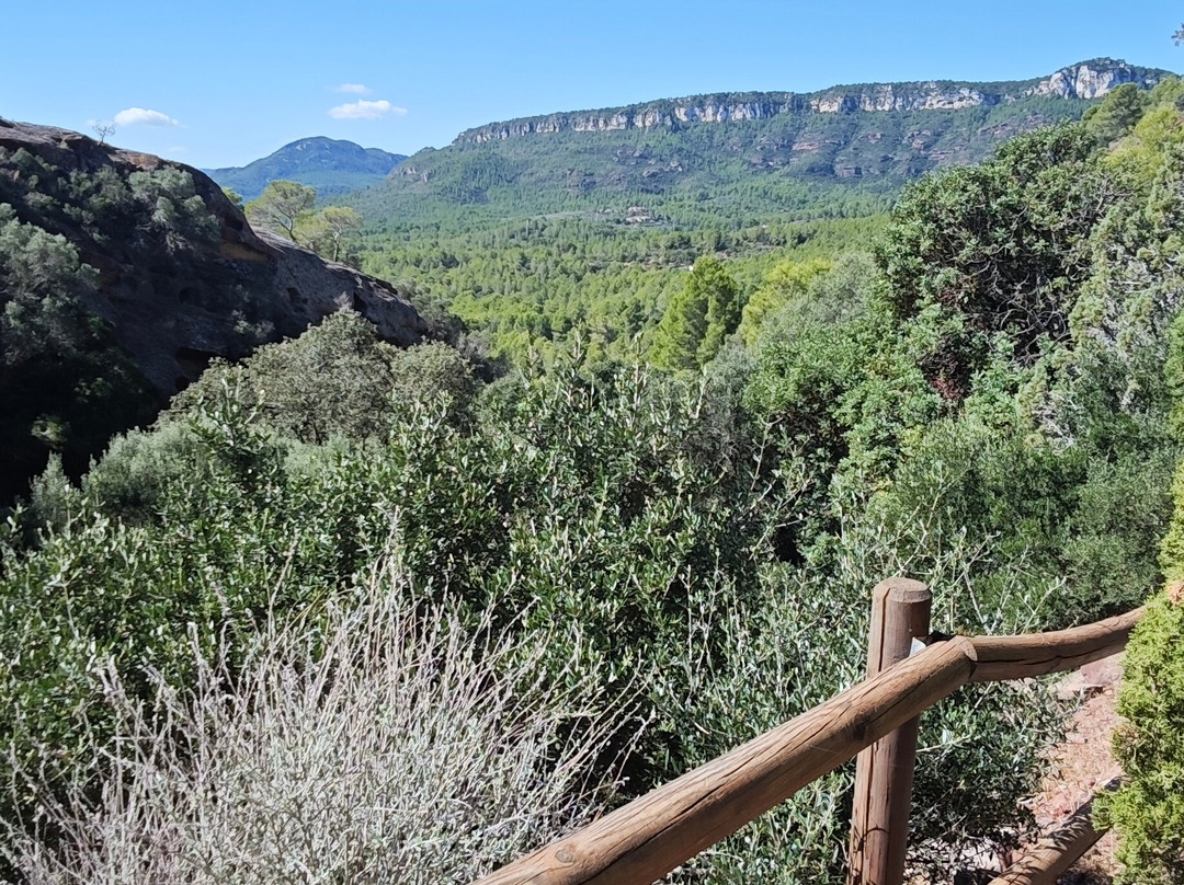 Ermita Mare de Deu de la Roca-Montroig必去景点
