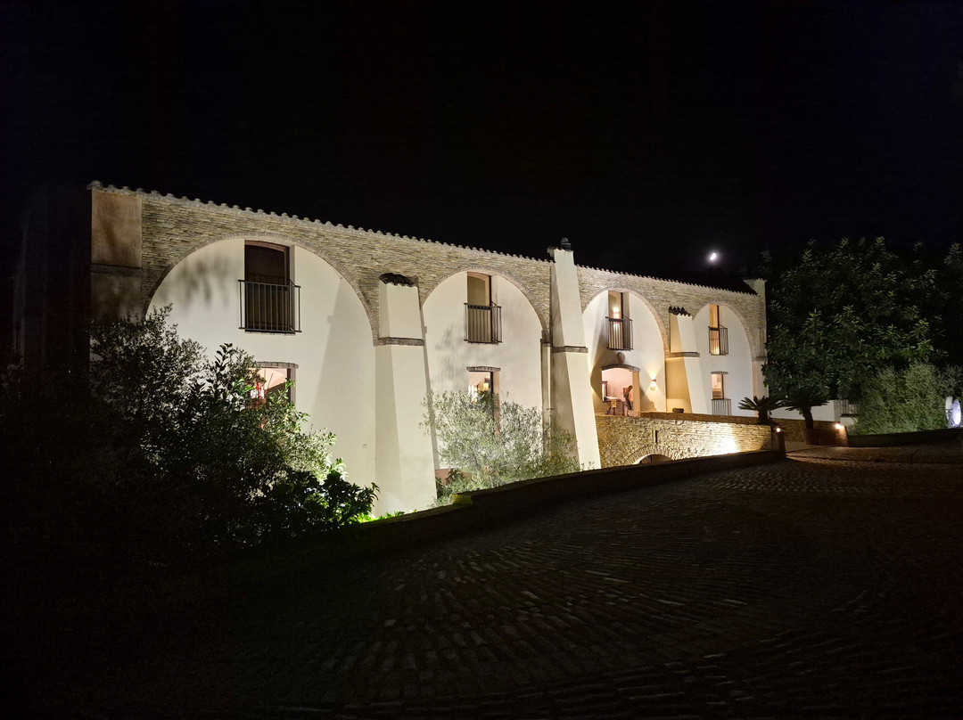迪菲奥里海岸酒店主图