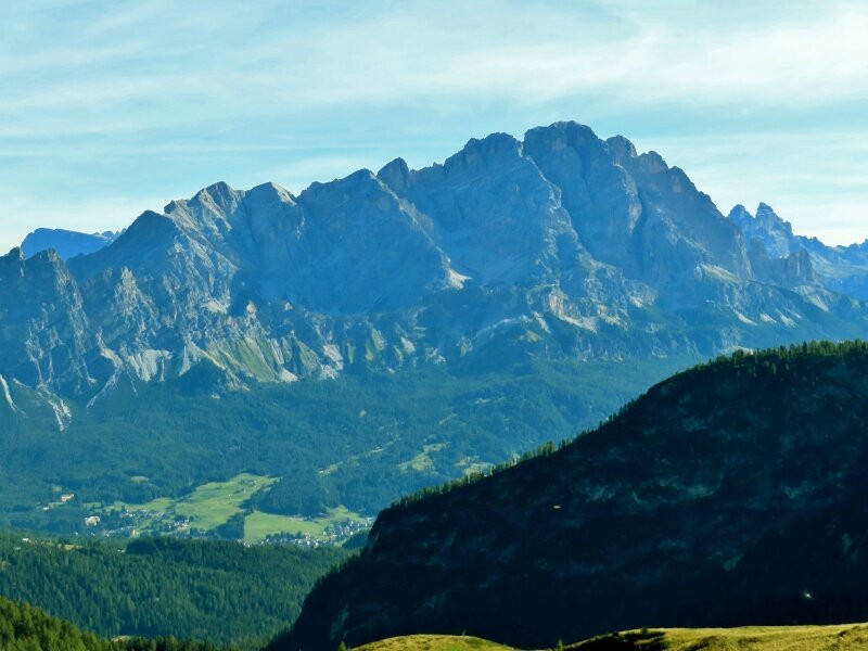 Monte Cristallo-科尔蒂纳丹佩佐必去景点