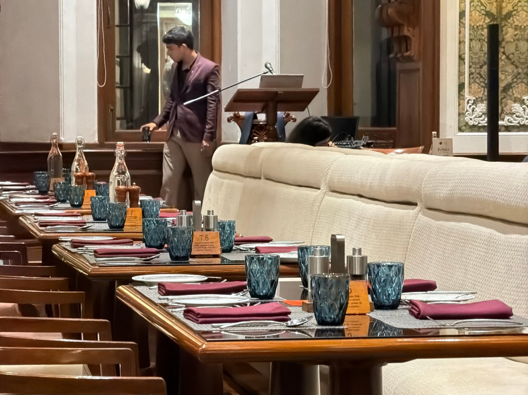ITC酒店集团迎宾系列·萨沃伊酒店主图