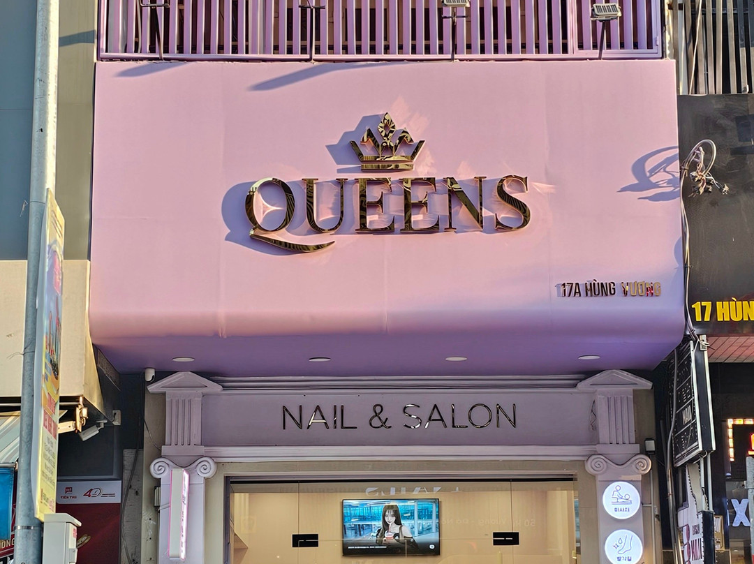 Danang Queens Nail & Barber Shop
